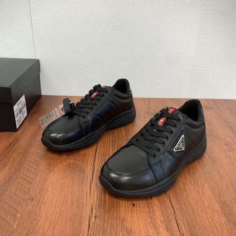 Pra*a casual shoes
